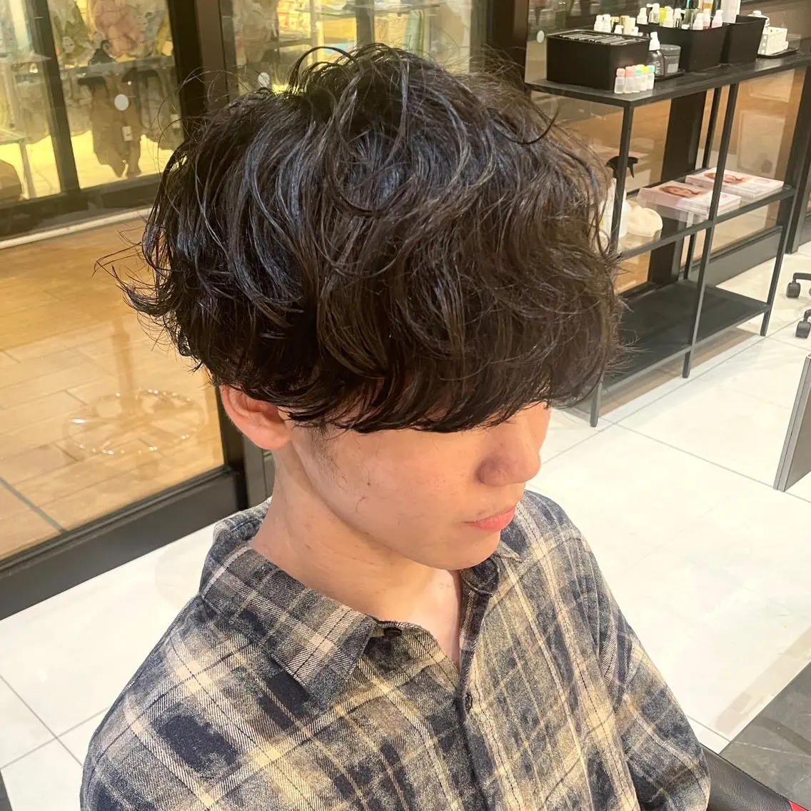 ショート パーマ メンズ メンズパーマ 波巻きパーマ カット パーマ メンズヘア特化 崎田 成人のヘアスタイル