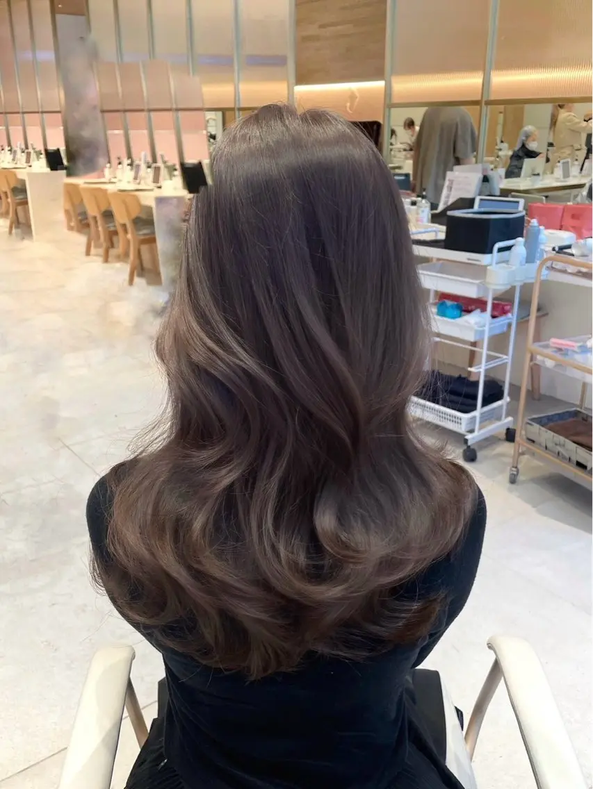 ロング カラー 透明感カラー グレージュ 韓国風ヘア ヘアカラー トリートメント 🍑韓国風レイヤー 🍑莉子のヘアスタイル