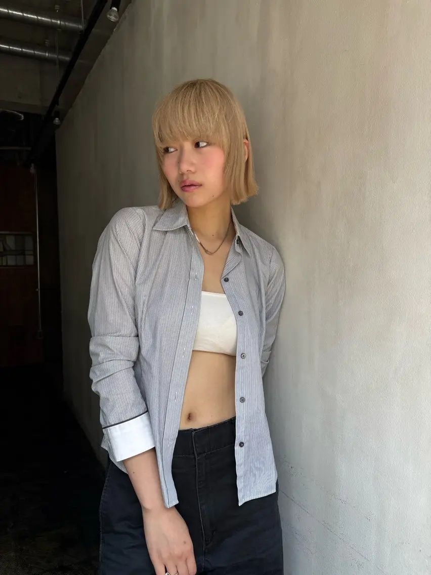 ミディアム ヘアカラー トリートメント 透明感/グレージュ/ レイヤー/ 青空のヘアスタイル