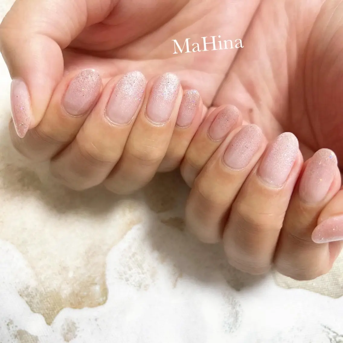 ネイル グラデーション キラキラネイル ラメ(グリッター) ラメグラデーション ハンドネイル Le Vernis MaHina・まひなのネイルデザイン