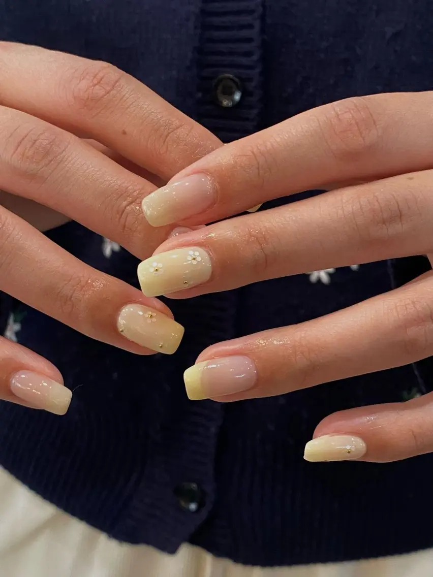 ネイル Etel atelier。のネイルデザイン