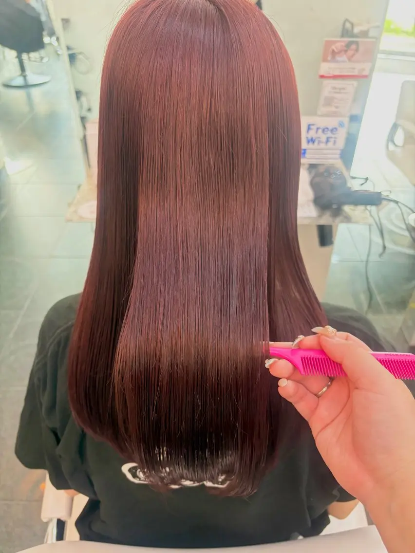 カラー ブリーチ ブリーチなしカラー レッドカラー ヘアカラー ガーリー×韓国🎀 ⟡.·天野結良⟡.·のマツエク・マツパデザイン