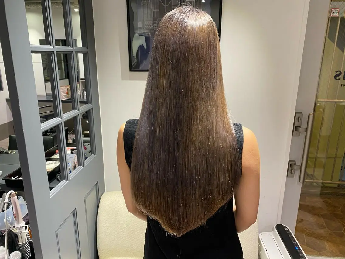 ロング L'wis　比佐野 大地のヘアスタイル