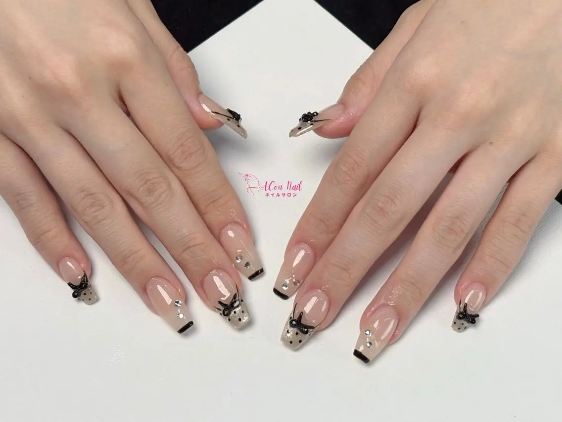 ネイル 桜ネイル 長さ出し フラワーネイル フレンチネイル ジェルネイル ハンドネイル ACon NailSalonのネイルデザイン