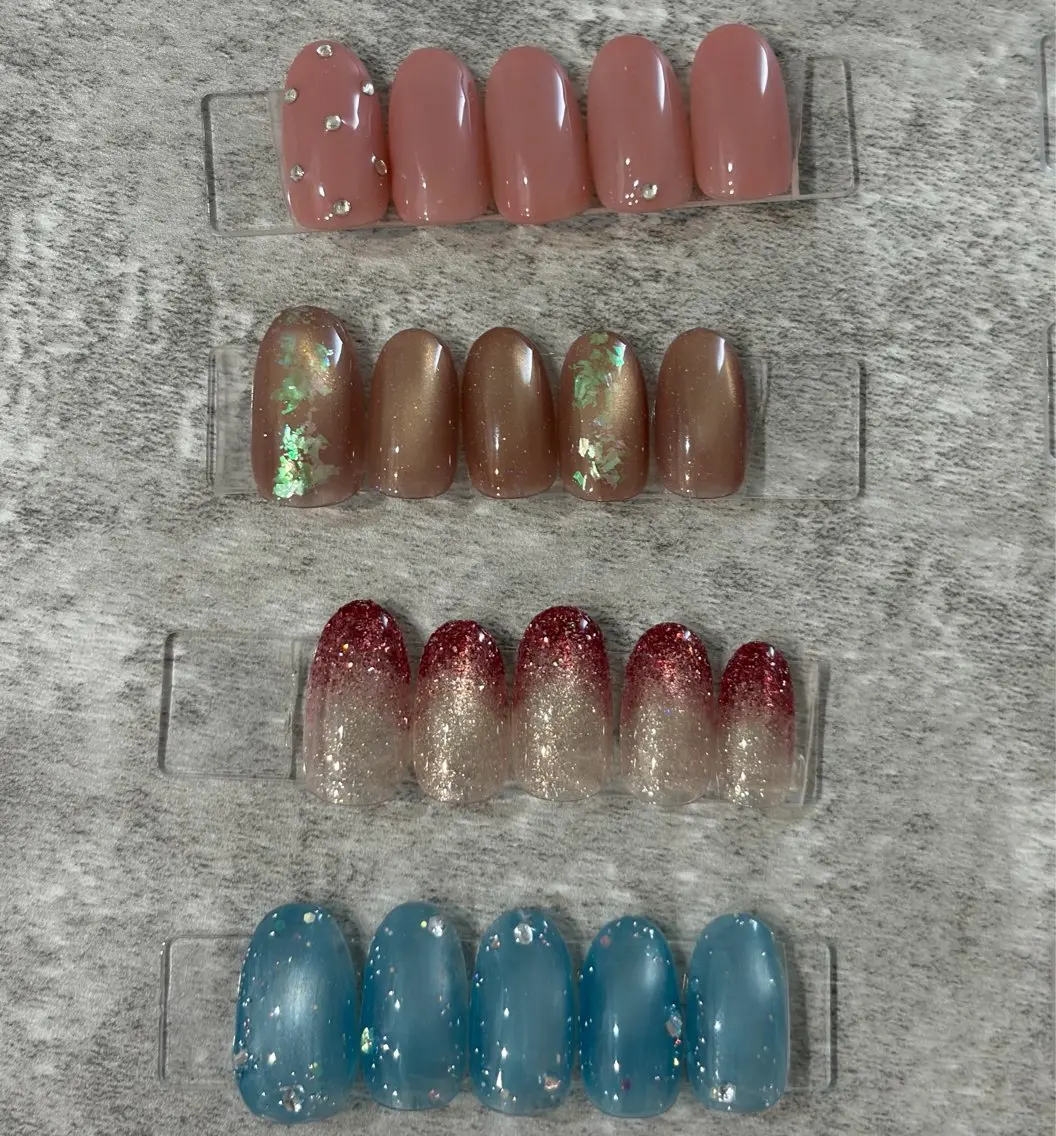 【練習モデルハンド】🤍定額A /オフ＋1100円の写真