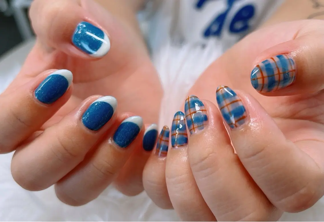 ネイル フレンチネイル 韓国ネイル ロングネイル マグネットネイル ネイルチップ ハンドネイル Lee _nailのネイルデザイン