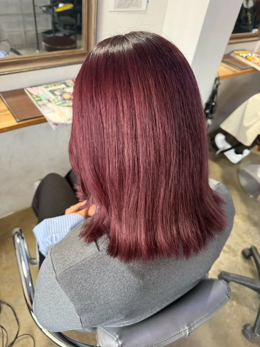 ショート 切りっぱなしボブ ボブ 隅内 桃香のヘアスタイル