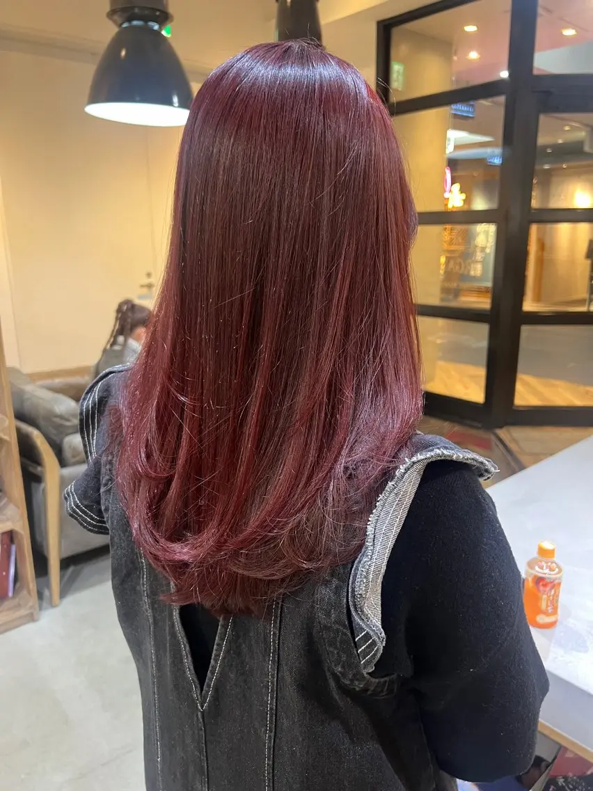ミディアム カラー ブリーチ ブリーチなしカラー レッドカラー beleefric 🩵チセのヘアスタイル
