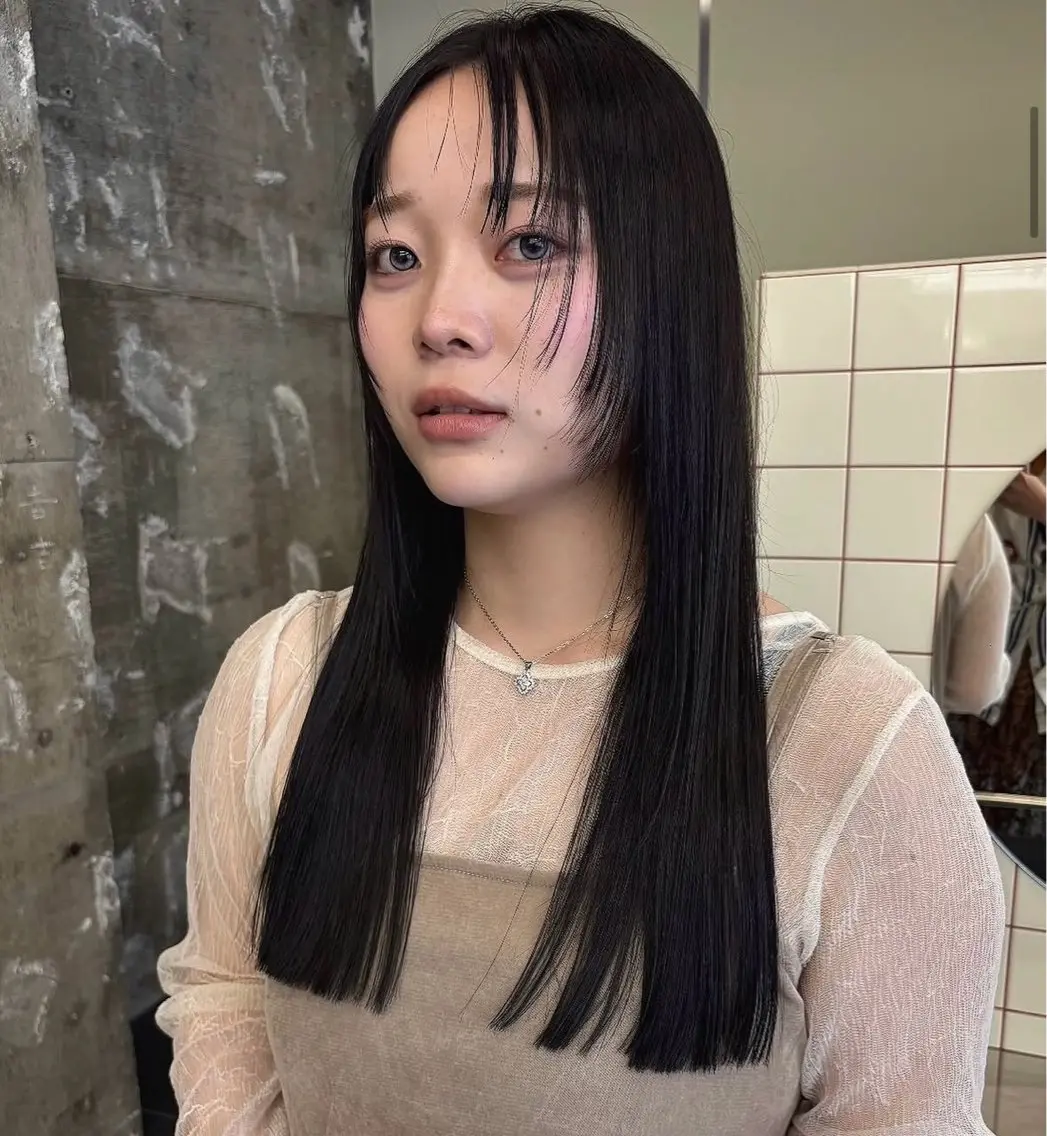 ロング カラー パーマ ヘアアレンジ メンズ キッズ カット ヘアカラー トリートメント デザインパーマ メンズカット 郁美のヘアスタイル