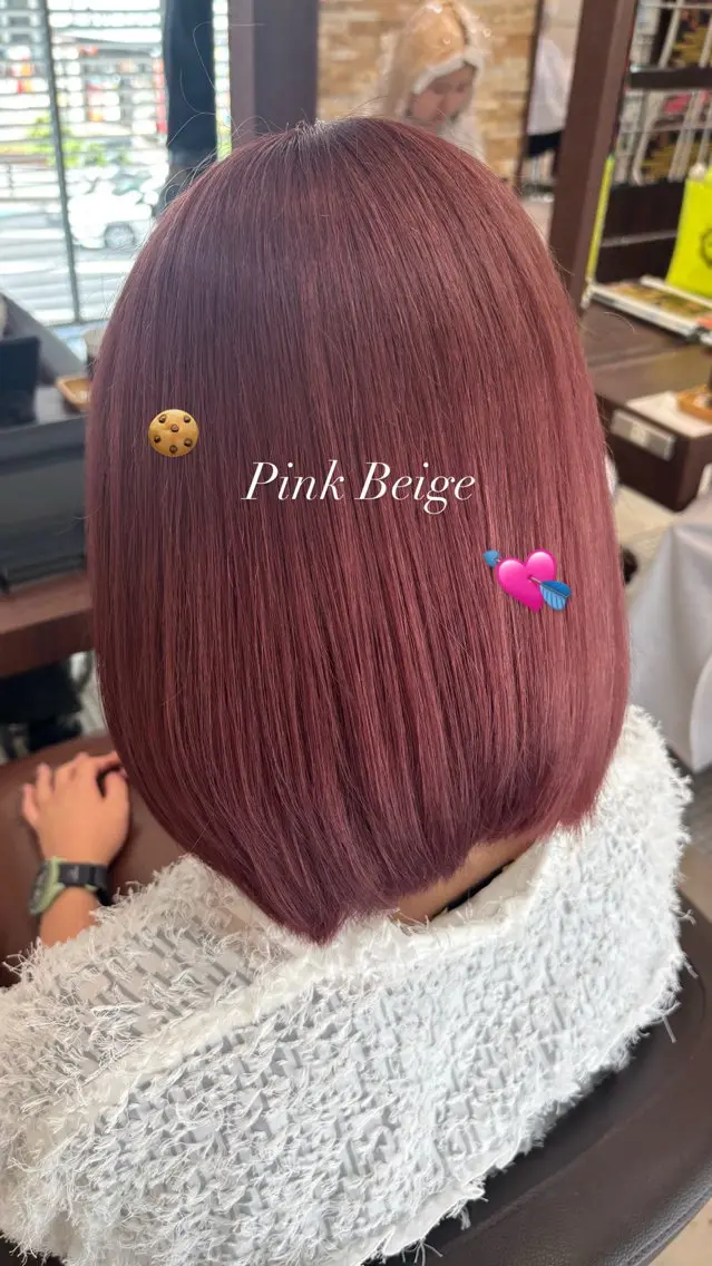 ショート ベージュ/ピンク IBUKI🍒のヘアスタイル