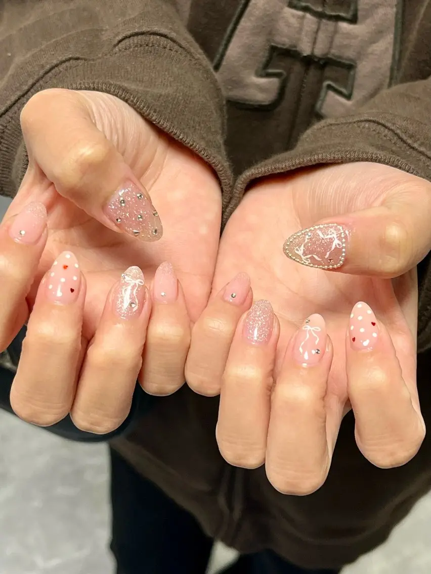 ネイル ドット リボン ハンドネイル NailByua 武蔵新城徒歩4分のネイルデザイン