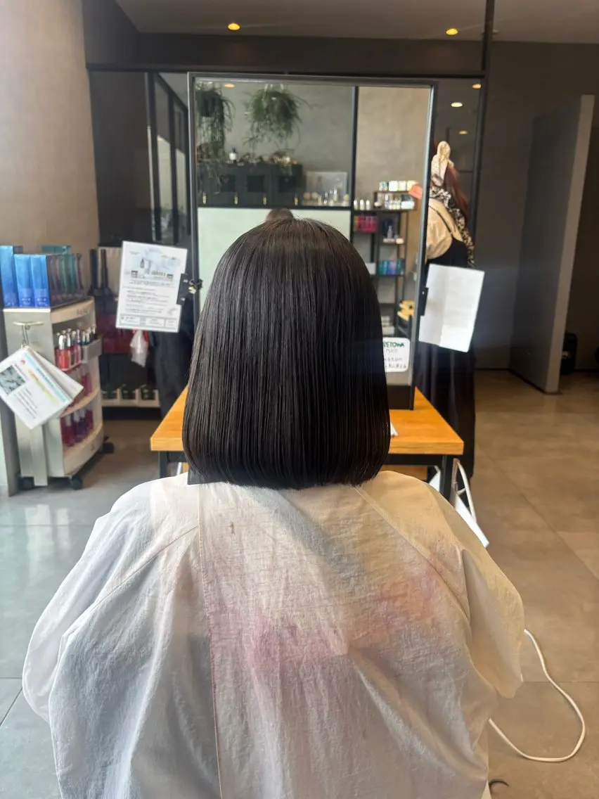 ミディアム カット 中村 梨央奈のヘアスタイル