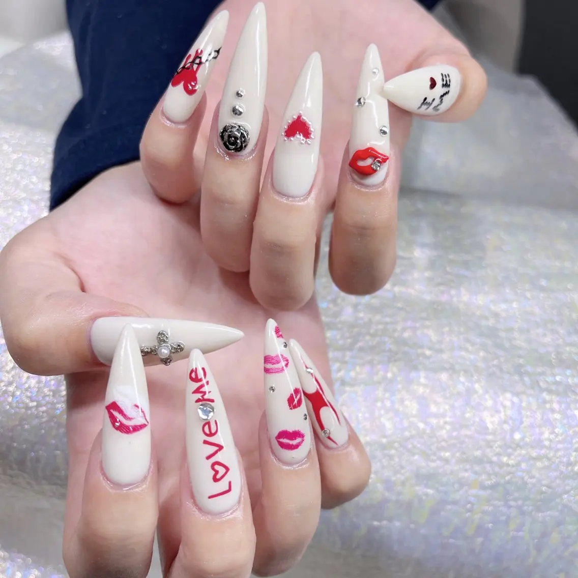 ネイル ハンドネイル Queens ひなのネイルデザイン