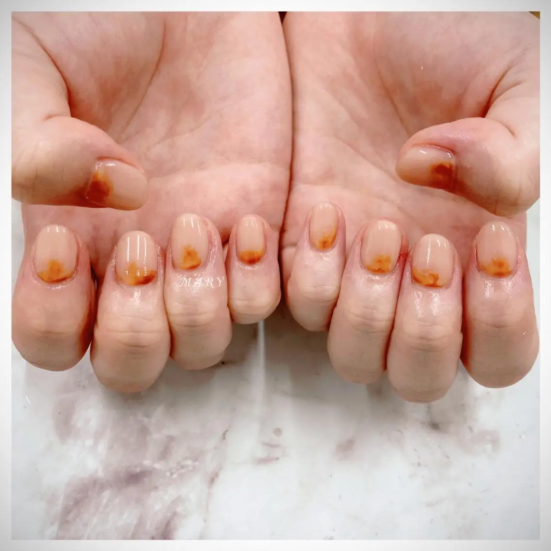 ネイル ニュアンスネイル ワンカラーネイル オレンジ ハンドネイル Mary nail .narumiのネイルデザイン