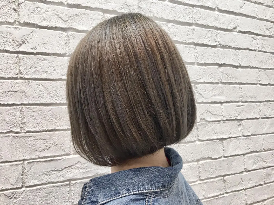 ミディアム 外国人風カラー ハイライト ヘアカラー トリートメント 小澤大輔 YOLO hairのヘアスタイル