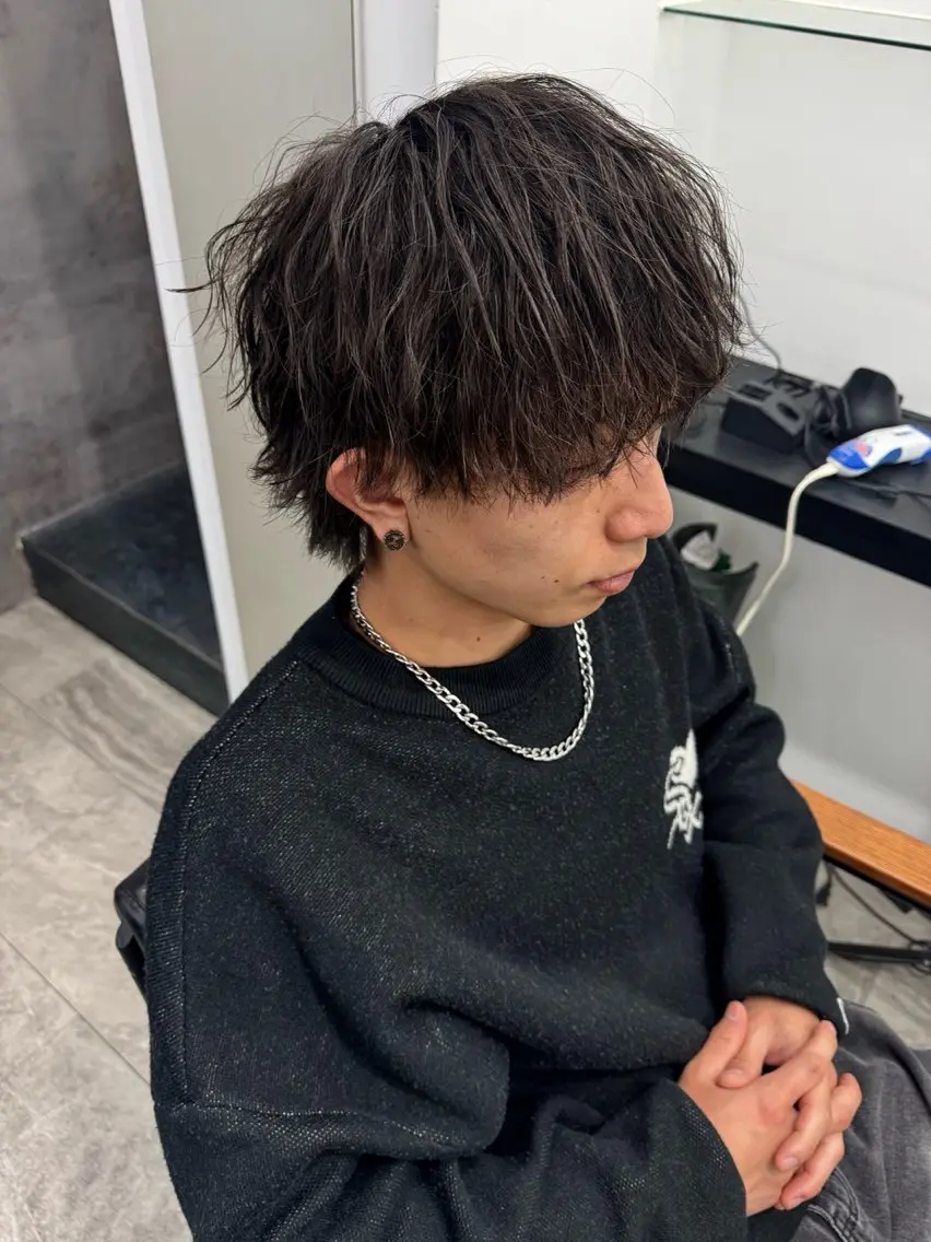 メンズ マッシュウルフ マッシュ メンズウルフカット ウルフカット カット ヘアセット メンズヘア カット、パーマ特化のヘアスタイル
