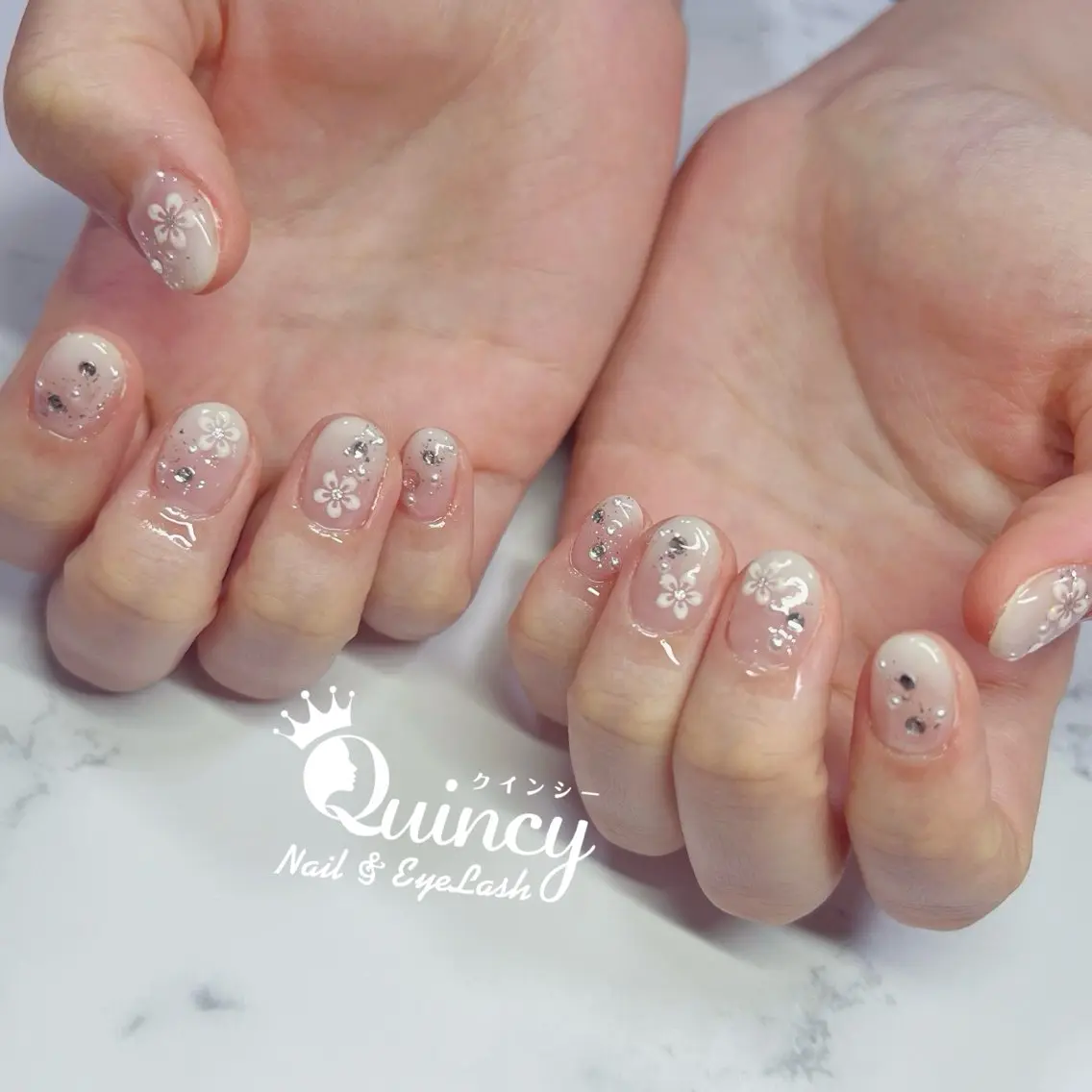 ネイル ハンドネイル Quincy ネイル&アイラッシュのマツエク・マツパデザイン