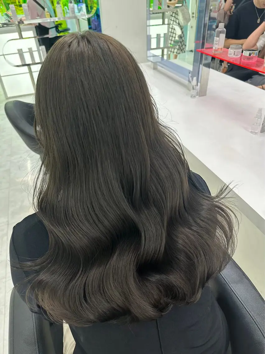 ロング カラー ヘアアレンジ ヘアカラー トリートメント ヘアセット 透明感💕今っぽ似合 わせ𝐍𝐨. 𝟏のヘアスタイル
