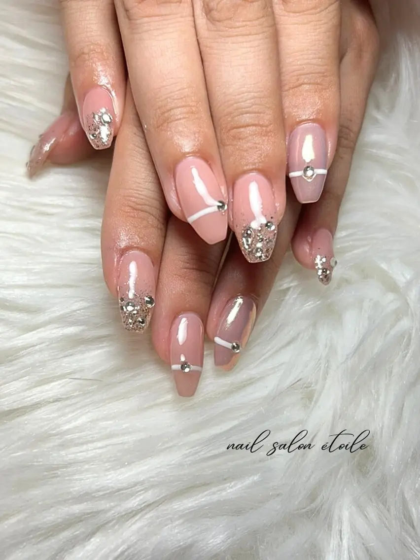 ネイル ラメ(グリッター) 持ち込み オフィスネイル ピンク ストーンネイル ハンドネイル nail salon étoileのネイルデザイン