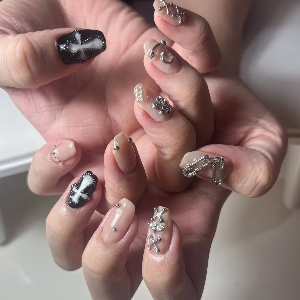 ネイル ハンドネイル .unff サラ🦷のネイルデザイン
