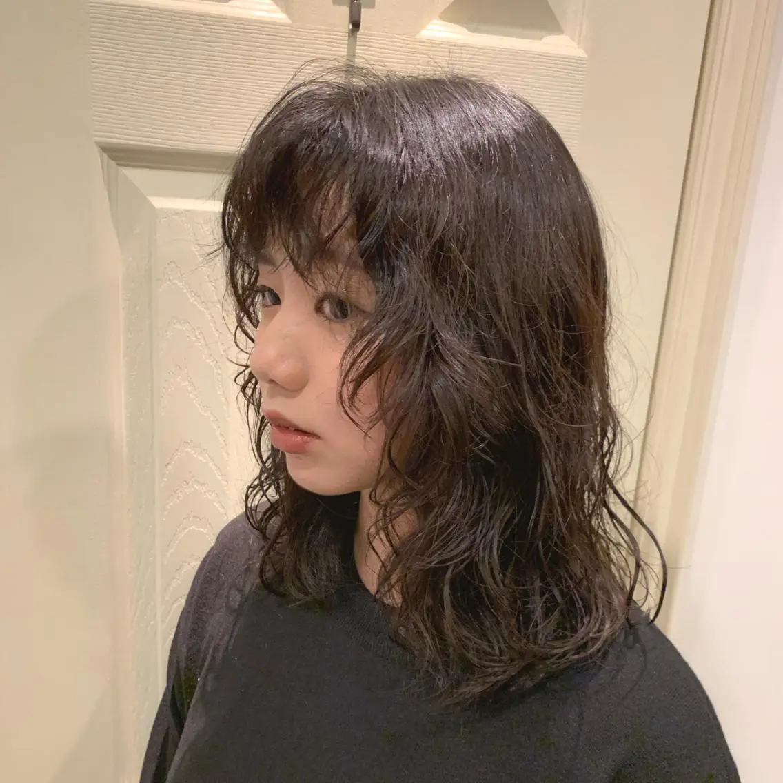 ミディアム パーマ hubhair レイヤー/透明感のヘアスタイル