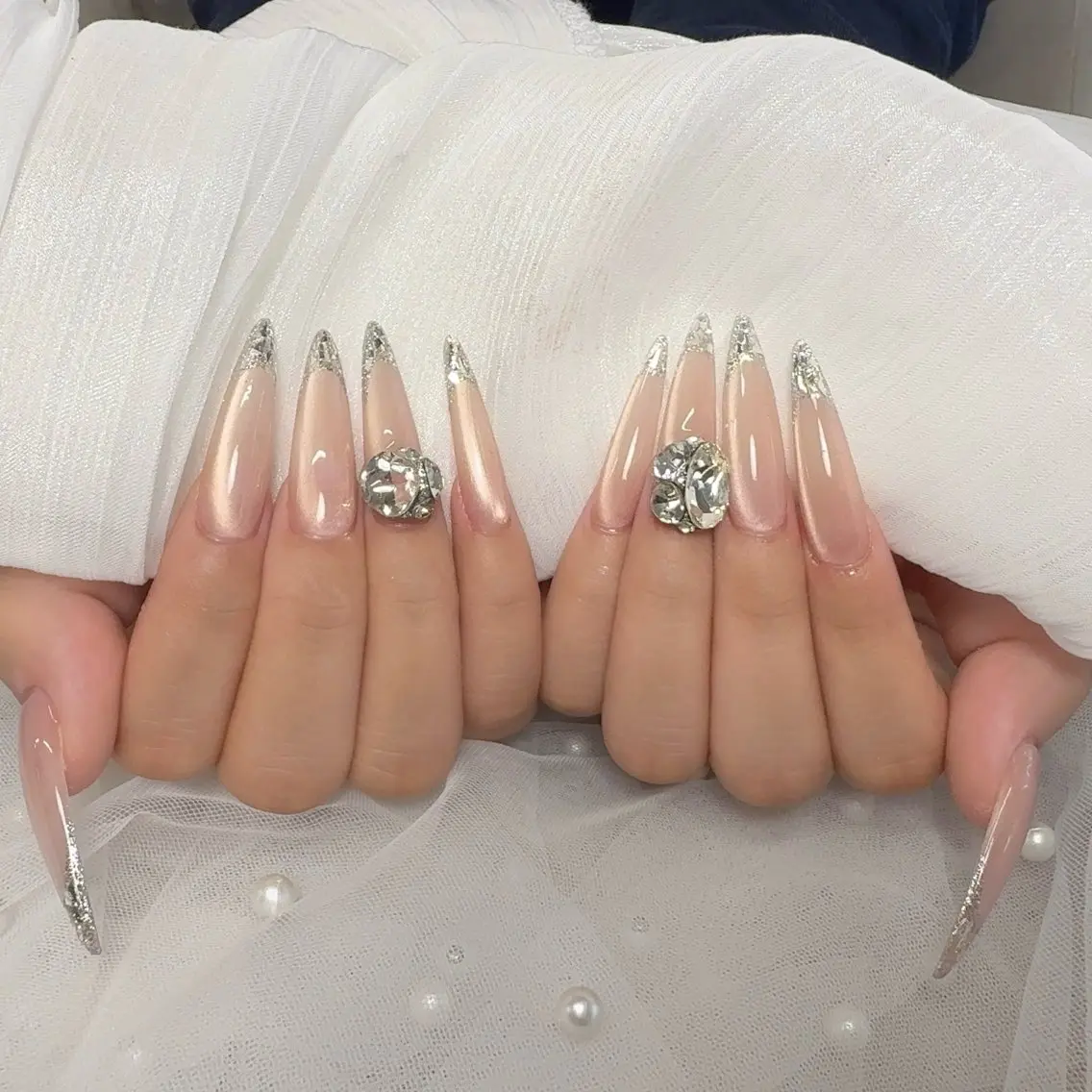 ネイル ENSalon 愛佳のネイルデザイン