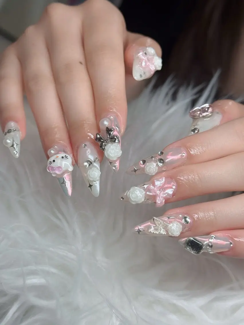 ネイル アートネイル フレンチネイル ジェルネイル 韓国ネイル マグネットネイル Lenie Nail Salonのネイルデザイン