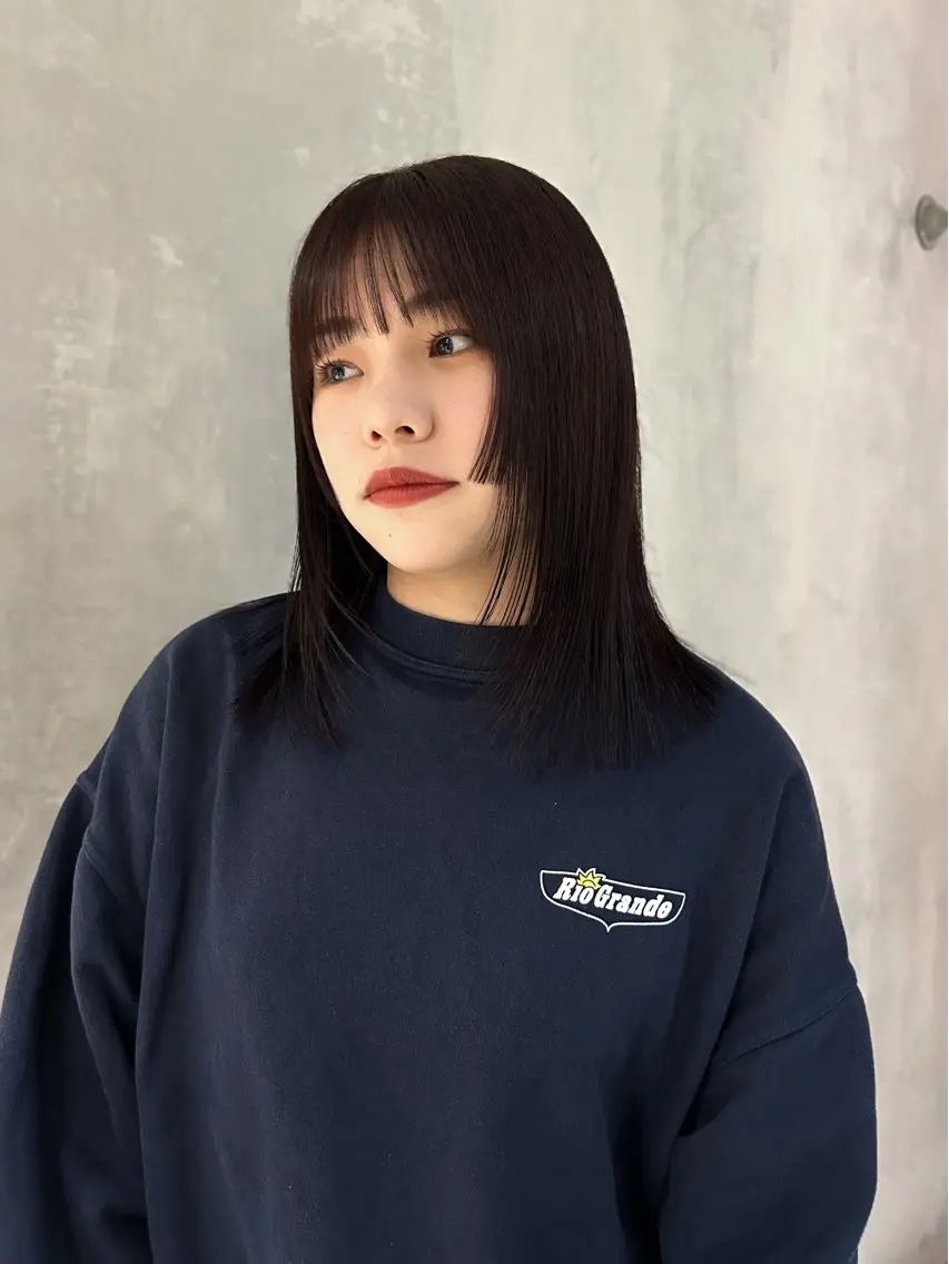 ミディアム レイヤーカット Hinata🛸 ハイトーン美容師のヘアスタイル