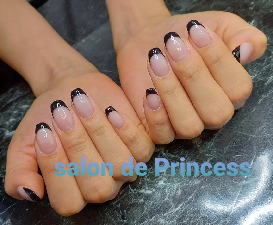 ネイル フレンチネイル salon de  Princessのネイルデザイン
