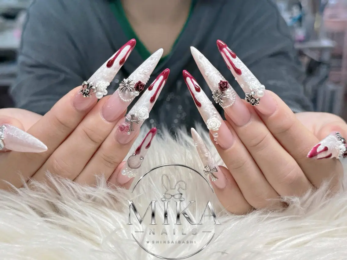 ネイル アートネイル チークネイル ドット フットネイル フレンチネイル ハンドネイル 🌱Rina🎀 Mikaのネイルデザイン