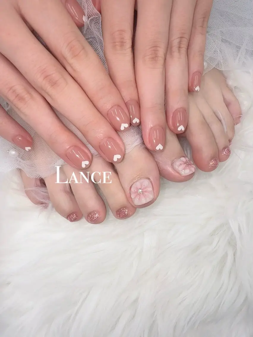 ネイル キラキラネイル 韓国ネイル ワンカラーネイル ワンホンネイル フットネイル Lance nailのネイルデザイン
