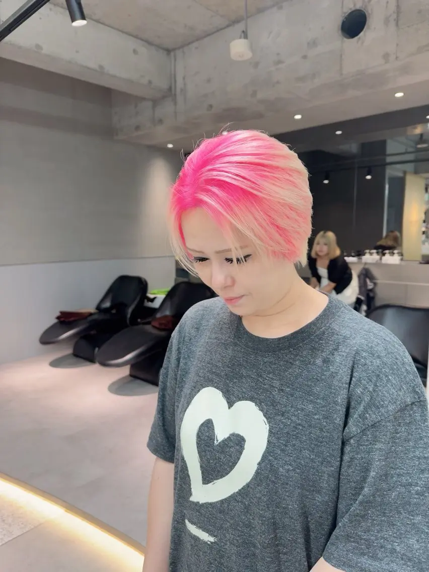 ショート カラー カット ヘアカラー ARIA💎縮毛矯正 ブリーチ💎複雑履歴のヘアスタイル