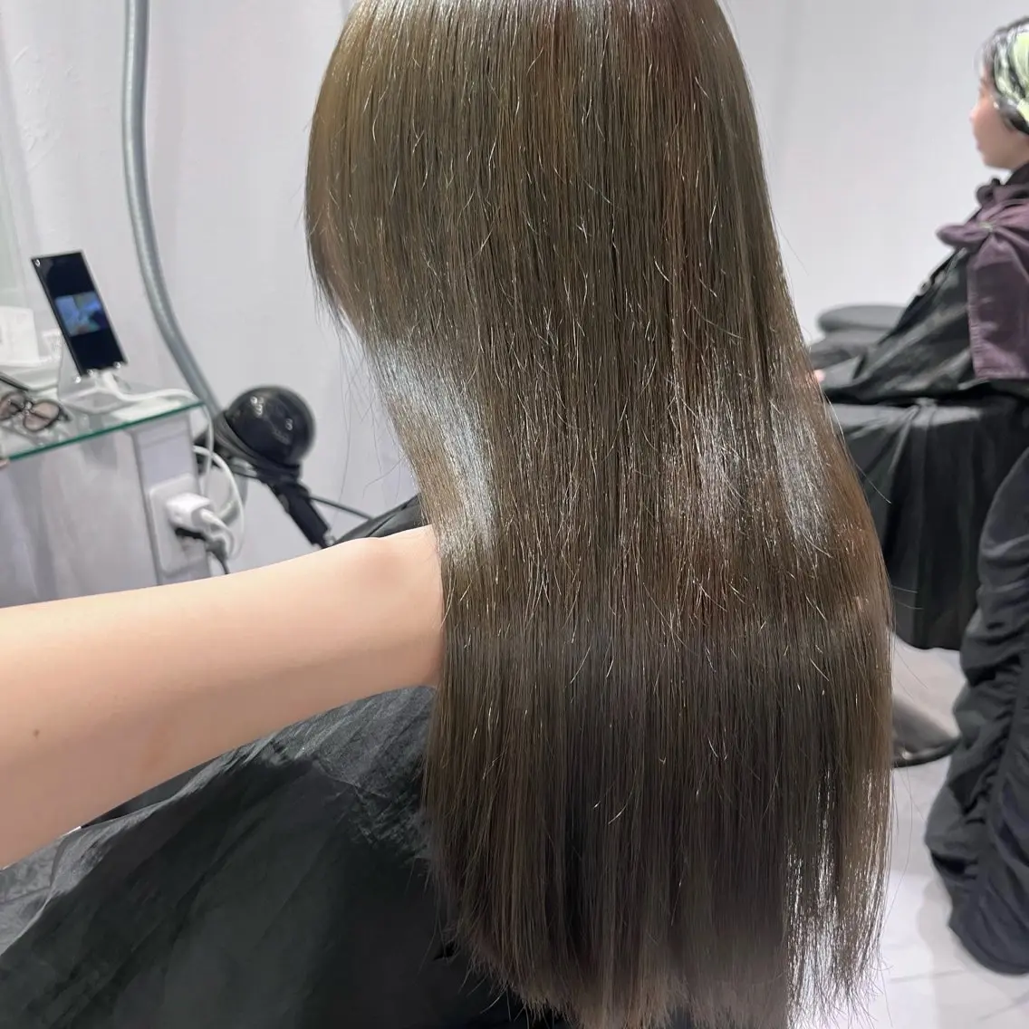 ロング カラー ヘアカラー トリートメント ヘッドスパ ヘアセット 🫧うる艶トレンド 🫧透明感カラーのヘアスタイル