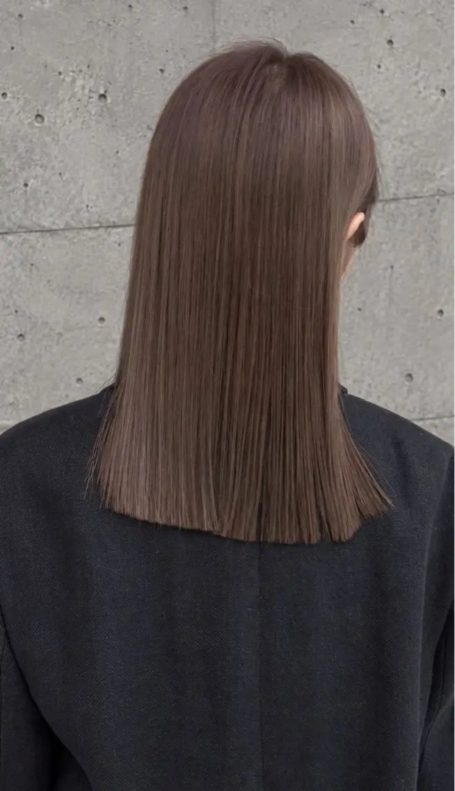 ミディアム カラー パーマ ヘアアレンジ アッシュ アッシュグレー アッシュグレージュ ブリーチ ブラウンカラー カット ヘアカラー トリートメント 🌱透明感カラー🌱 レイヤー/コウスケのヘアスタイル