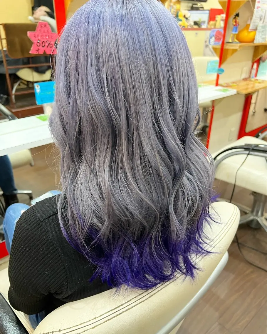 セミロング カラー パープルカラー シルバー ヘアカラー まさき✂︎ /ブリーチカラーのヘアスタイル