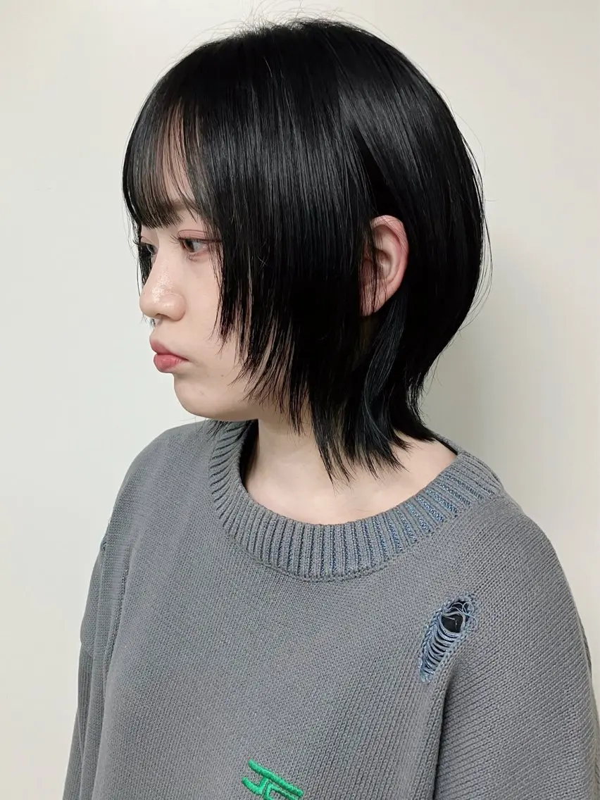 ミディアム 顔まわりレイヤー 姫カット レイヤーカット fumika推しカラ ー/デザインカラーのヘアスタイル