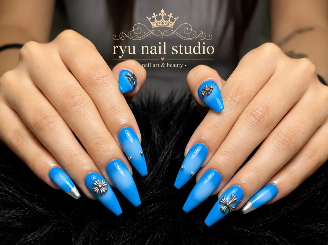 ネイル アートネイル フレンチネイル ジェルネイル キラキラネイル ニュアンスネイル ハンドネイル Ryu Nail YukiChanのネイルデザイン