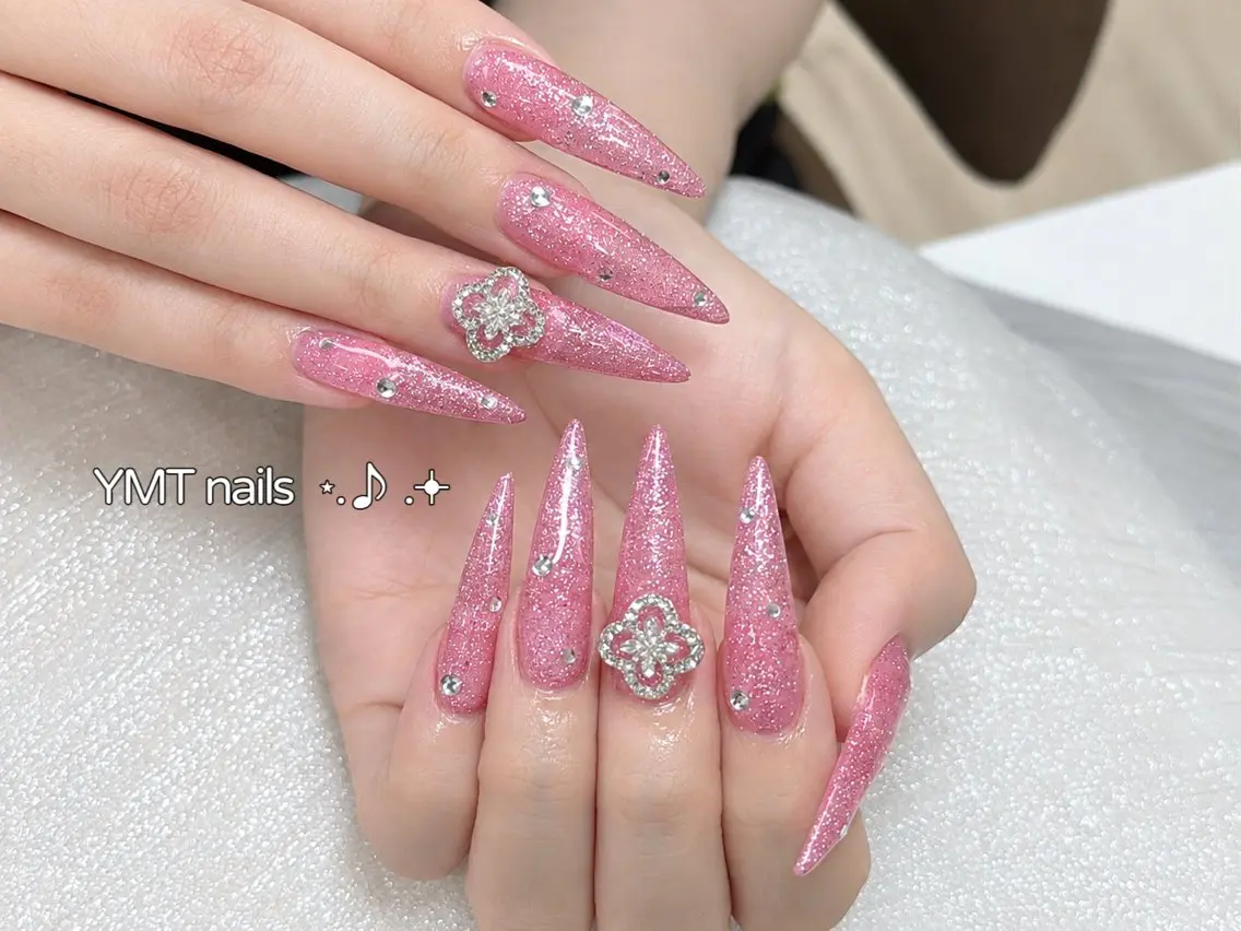 ネイル ハンドネイル mochi nailsのネイルデザイン