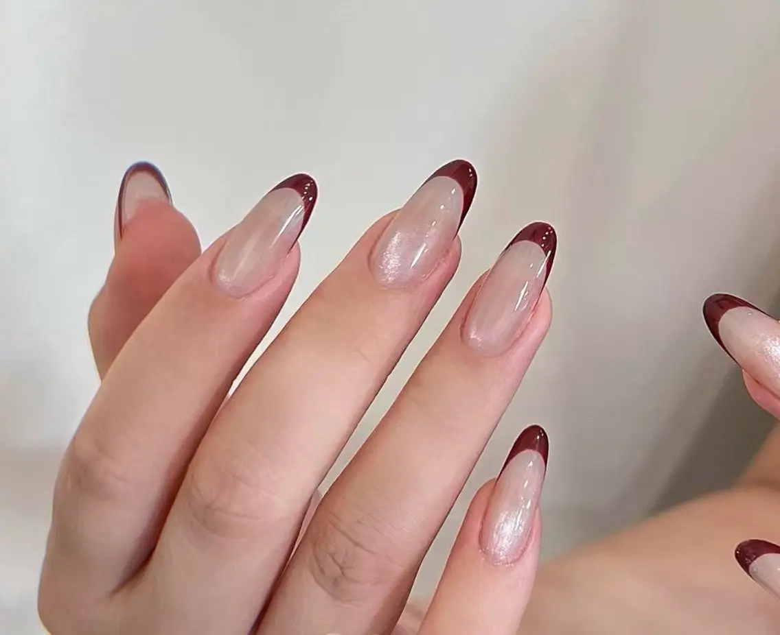 ネイル フレンチネイル マグネットネイル 赤色 ハンドネイル BabyYouMi nailのネイルデザイン