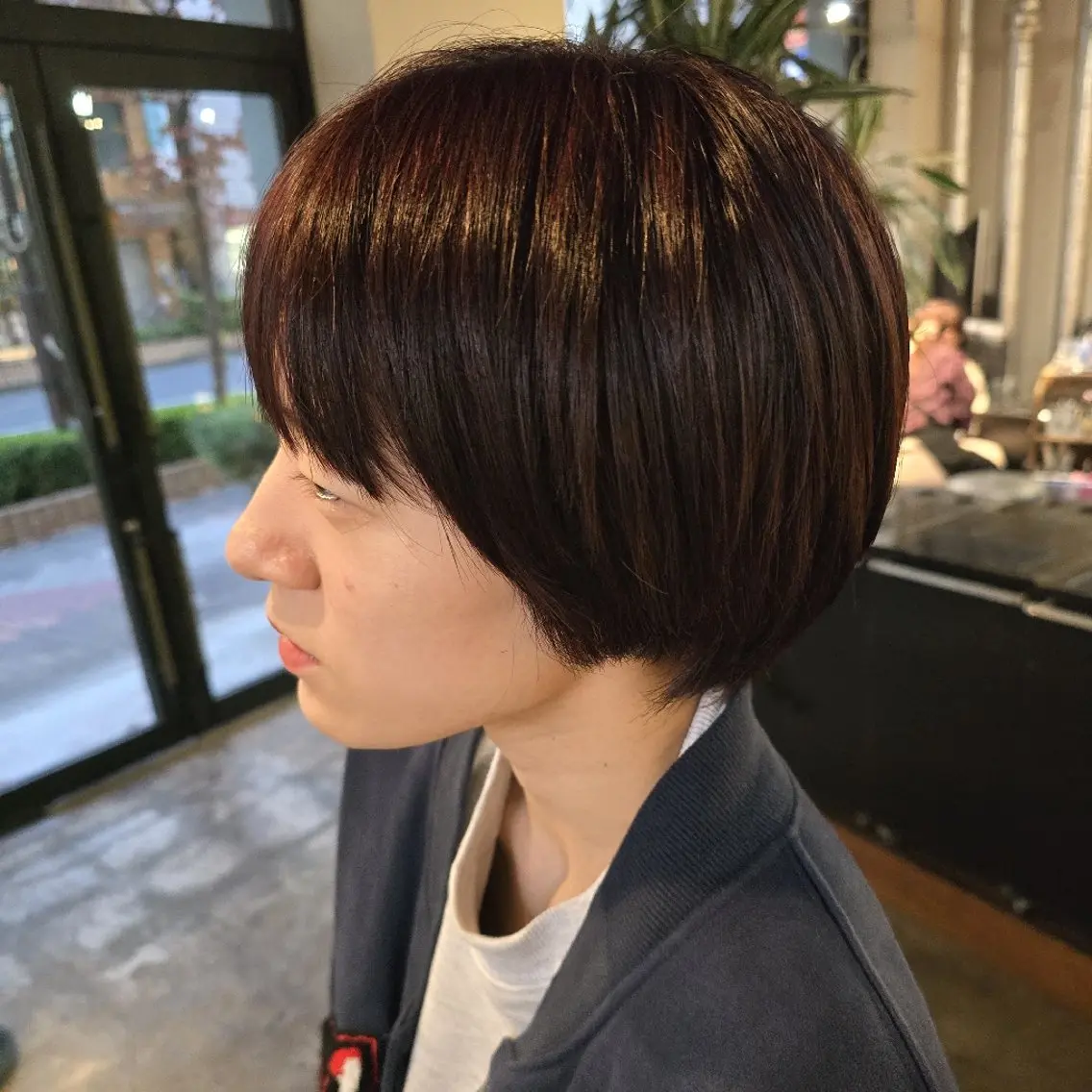 ショート ハヤシ マユ ✂ 府中美容室のヘアスタイル