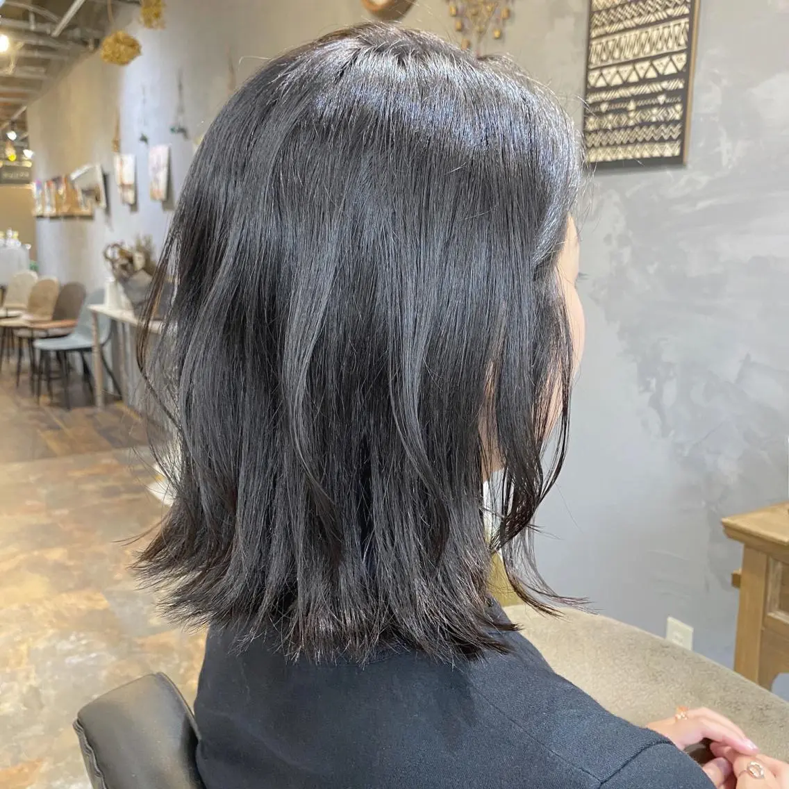 ミディアム カラー 透明感カラー ダークグレー 山口 浩之のヘアスタイル