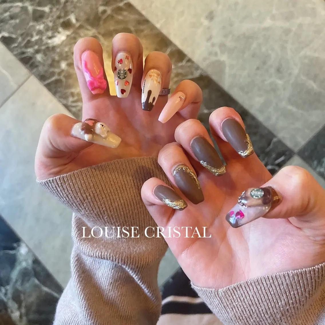 ネイル スカルプネイル ハンドネイル LOUISE CRYSTALのネイルデザイン