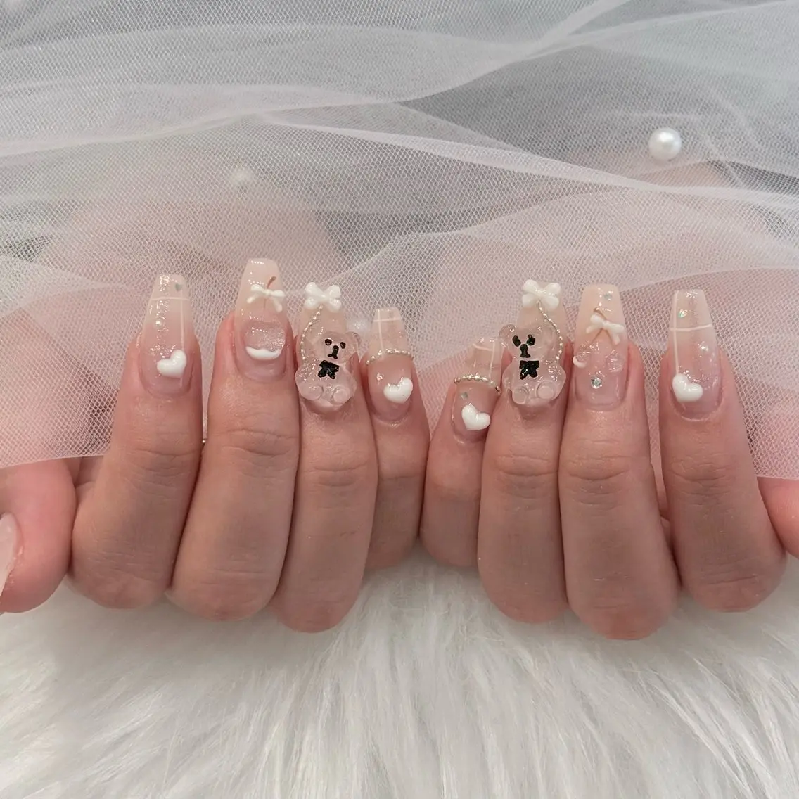 ネイル 韓国ネイル マグネットネイル ニュアンスネイル シンプルネイル バレンタイン ハンドネイル ハンドケア Nihonthy Nail 新宿のネイルデザイン