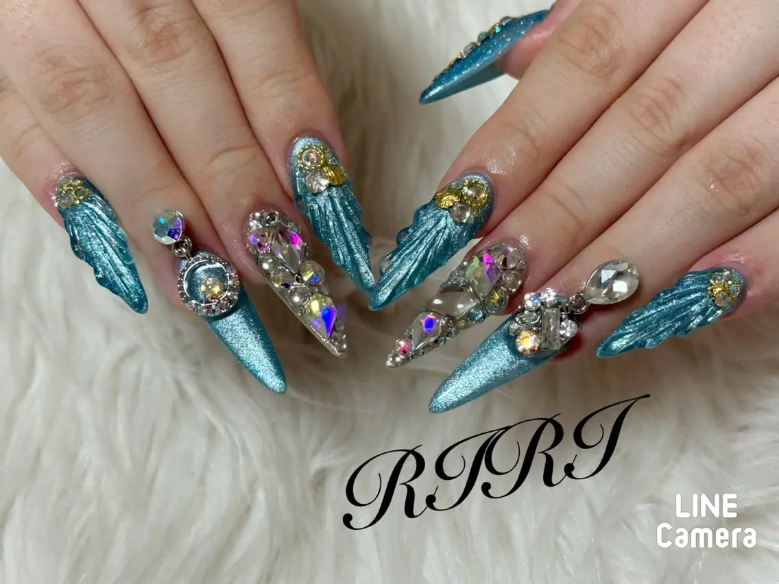 ネイル ブルー ジェルネイル ロングネイル スカルプネイル シンプルネイル riri オーナーのネイルデザイン