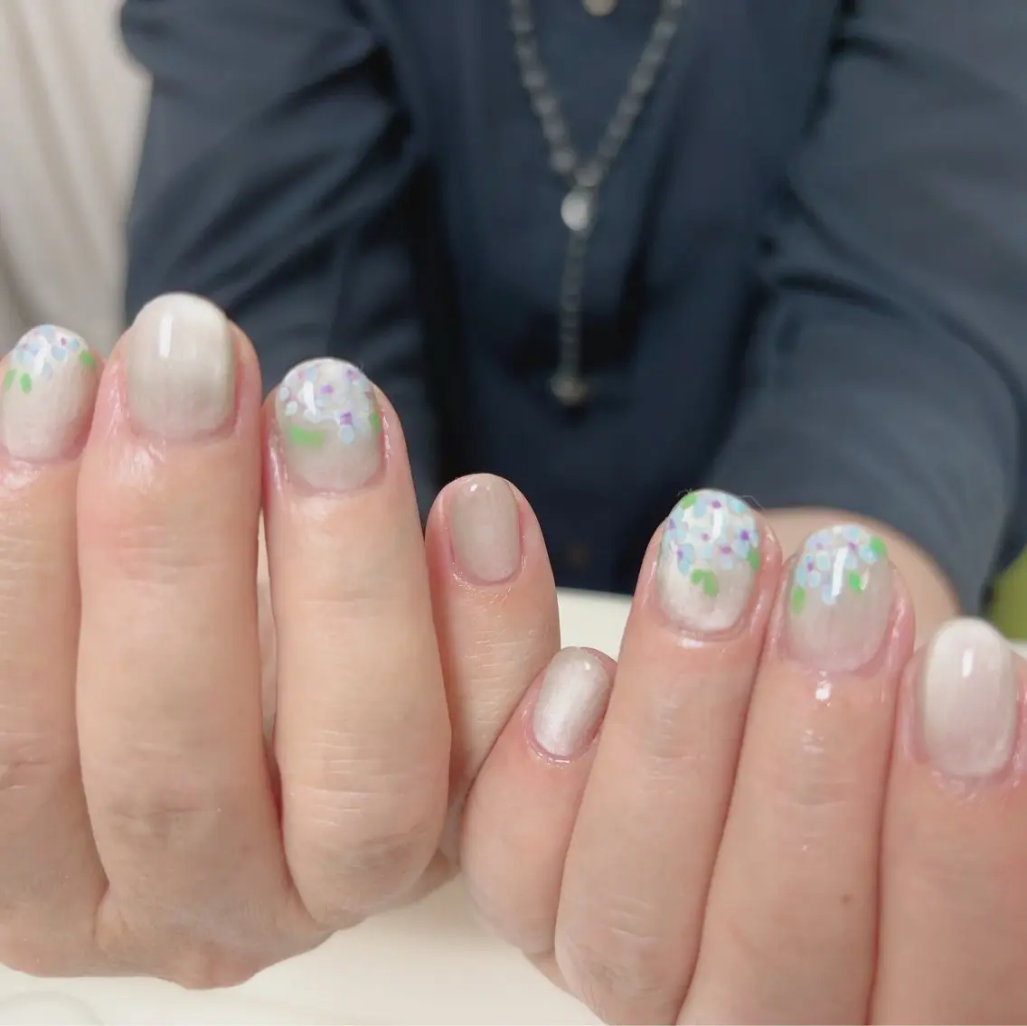 ネイル mano nella manoのネイルデザイン