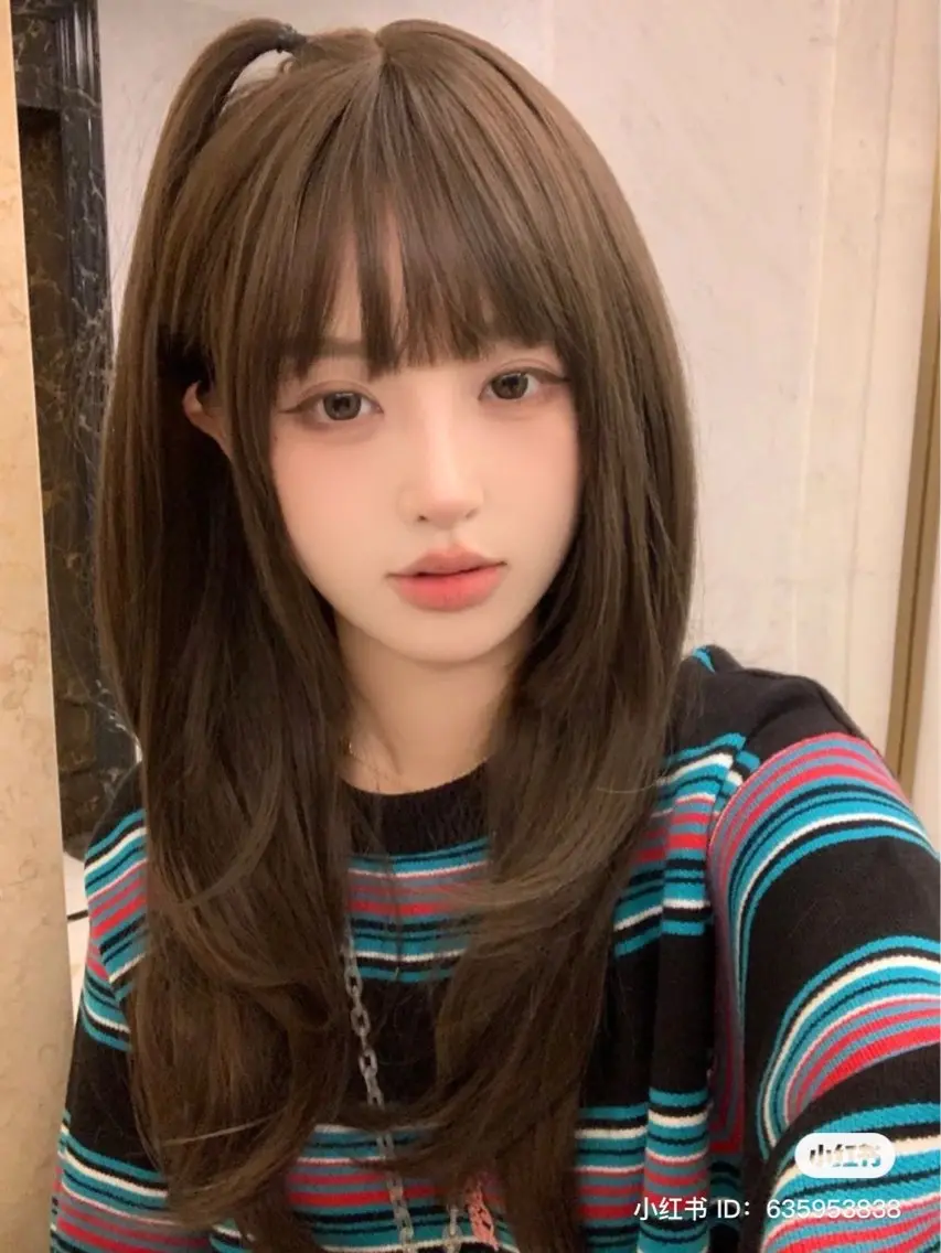 セミロング カラー パーマ ヘアアレンジ くびれヘア 顔まわりレイヤー 韓国風ヘア くびれレイヤー レイヤーカット ショートヘア原宿 fifth コシのヘアスタイル