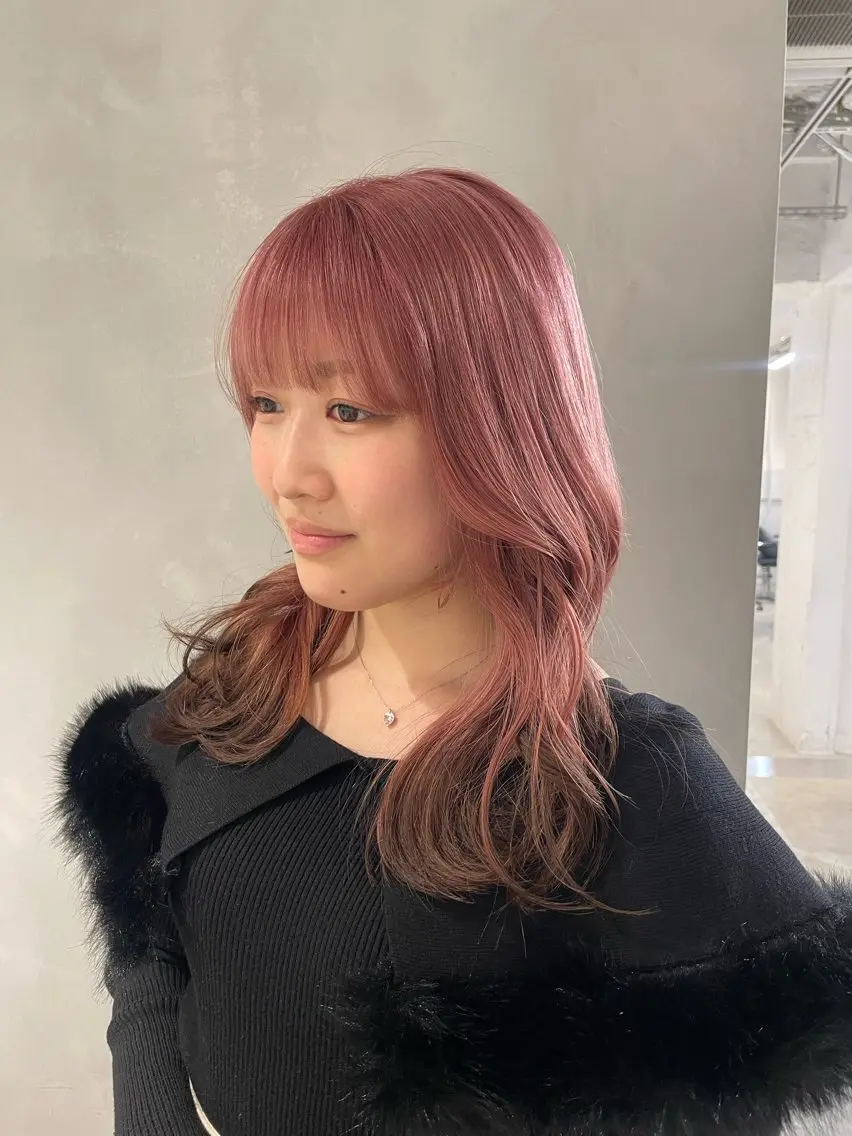 ミディアム カット ヘアカラー 🎀レイヤー 透明感 カラーyuuri🎀のヘアスタイル