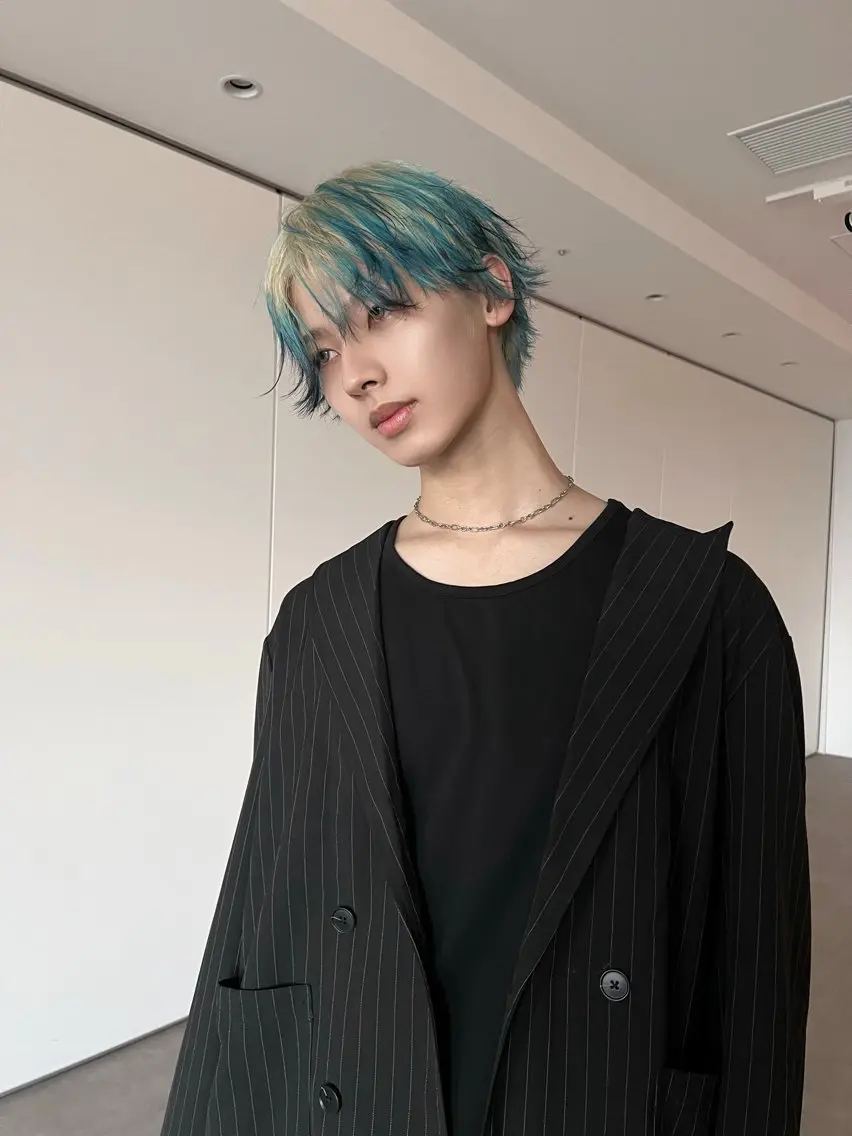 メンズ ヘアカラー メンズハイトーン ホワイトカラー 彩のヘアスタイル