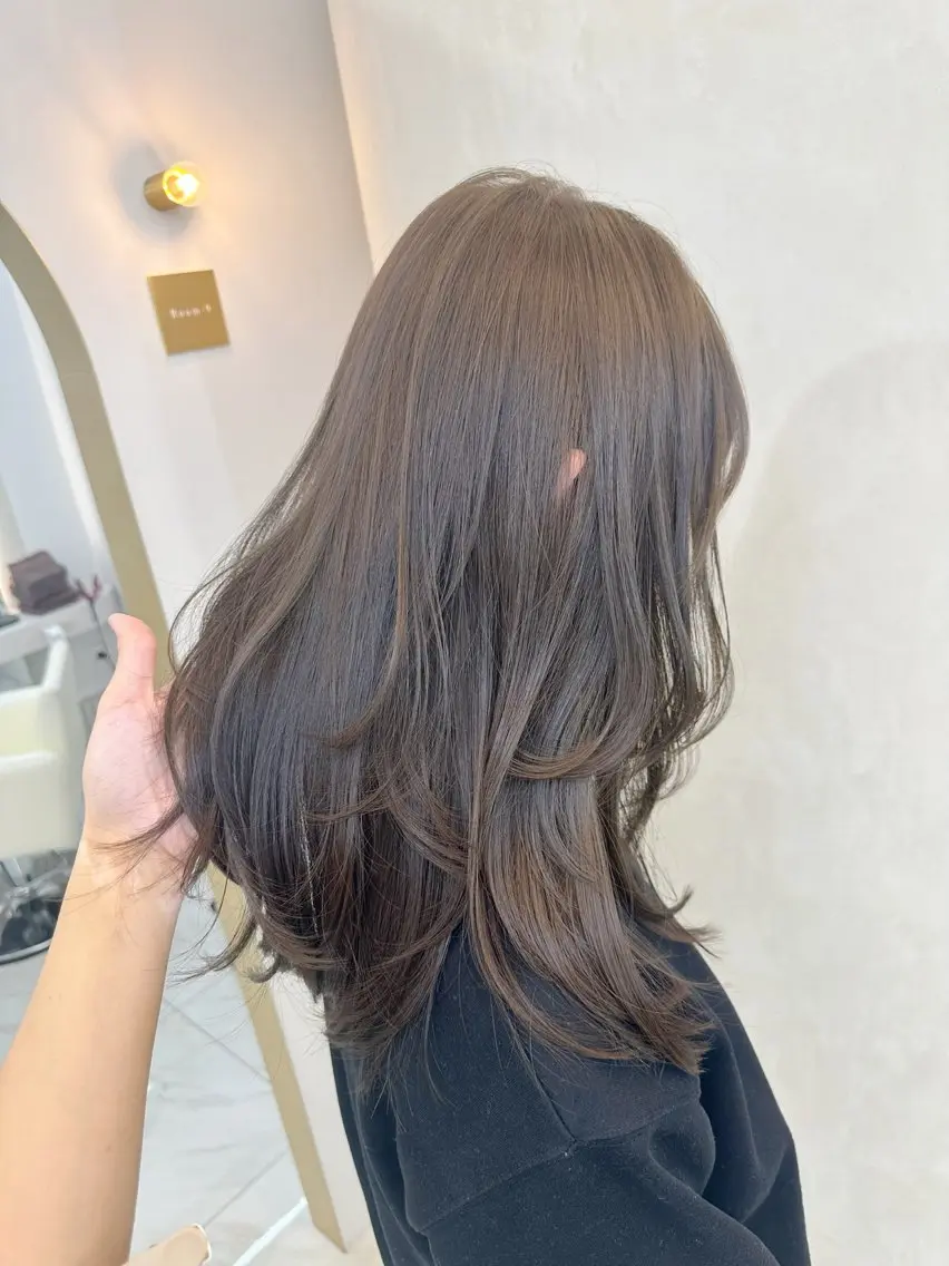 ロング カラー ブリーチ ケアカラー ブリーチなしカラー 髪質改善 韓国風ヘア カット ヘアカラー 韓国風レイヤーカラー ライムのヘアスタイル