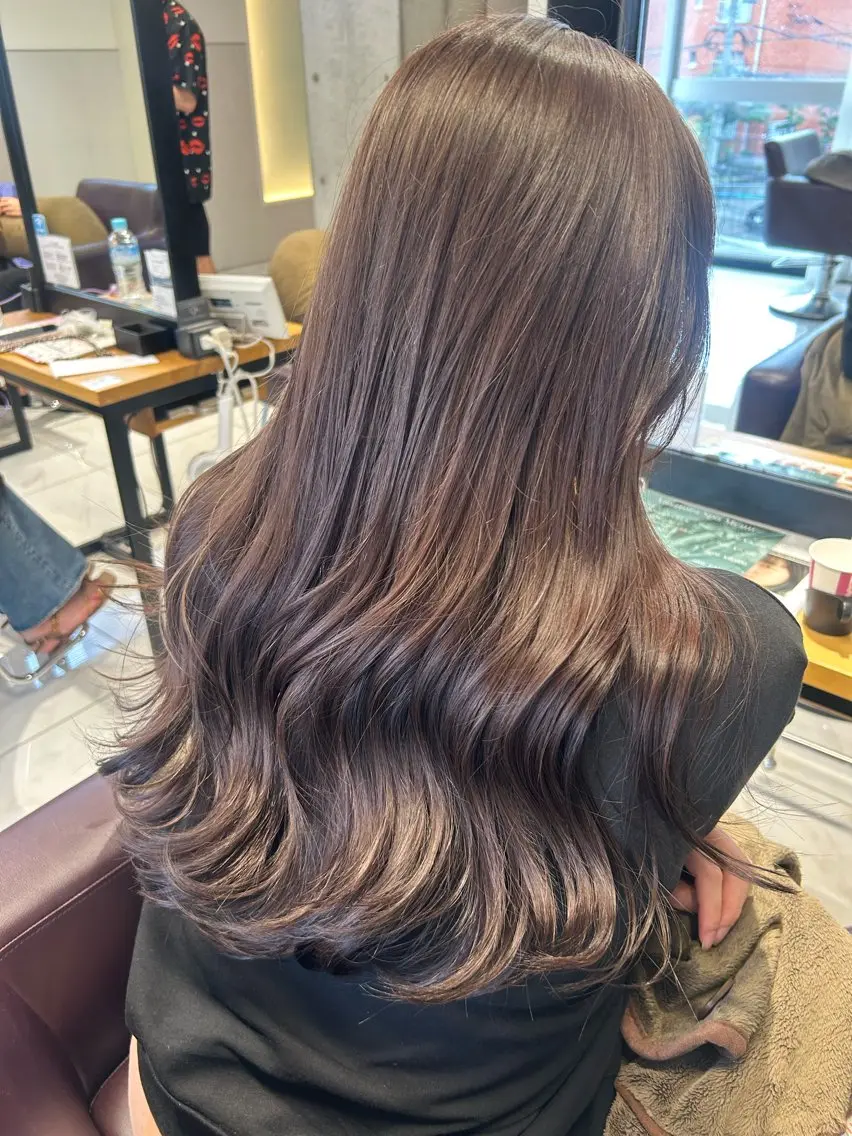 ロング カラー ベージュカラー ラベンダーカラー ラベンダーベージュ にった みずきのヘアスタイル